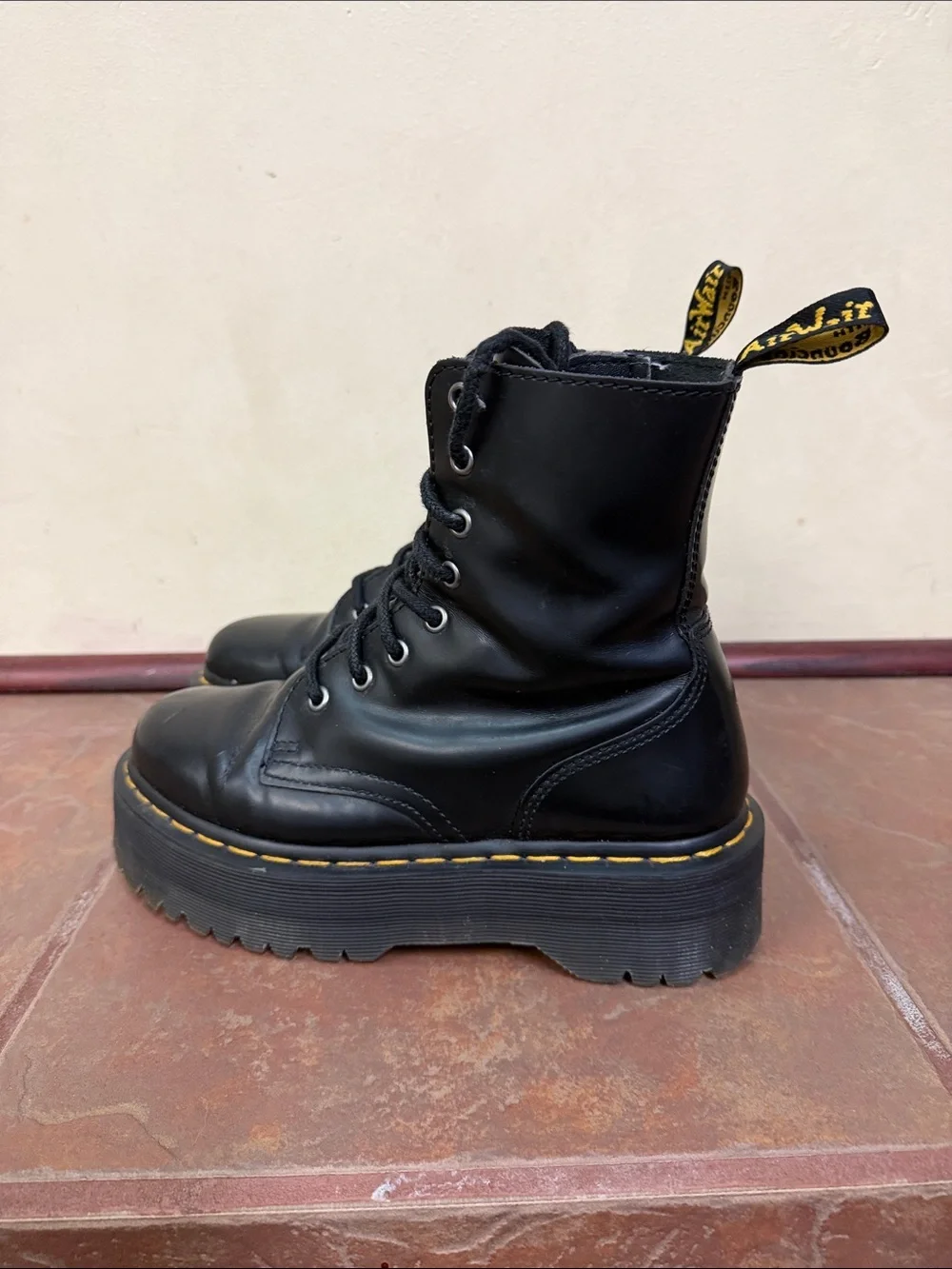 Dr. Martens JADON BOOT SMOOTH LEATHER PLATFORMS - Picture 4 of 10